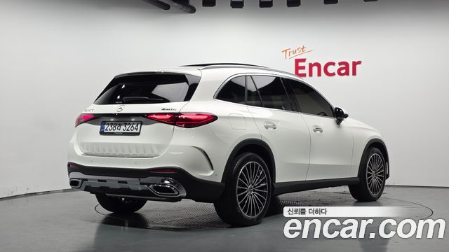 Mercedes-Benz GLC-Class GLC300 4MATIC AMG Line — пробег 2 155 км — фото 2 из 5
