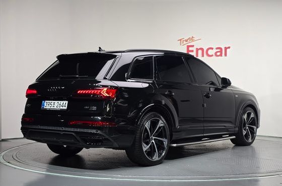 Audi Q7 55 TFSI Quattro Premium — пробег 57 415 км — фото 2 из 5
