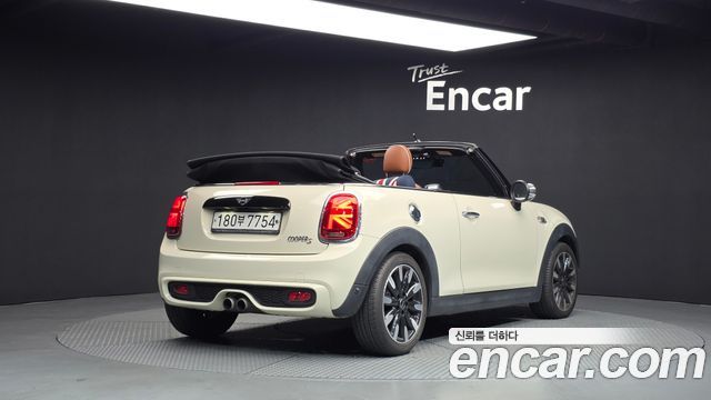 Mini Cooper Convertible Standard 3rd — пробег 59 180 км — фото 2 из 5