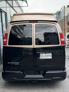 Chevrolet Express Van 6.0 — пробег 39 000 км — фото 4 из 5