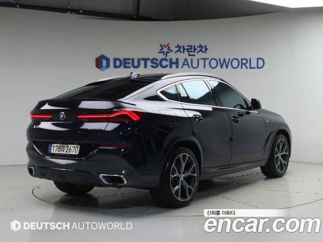 BMW X6 xDrive40i M Sport — пробег 72 550 км — фото 2 из 5