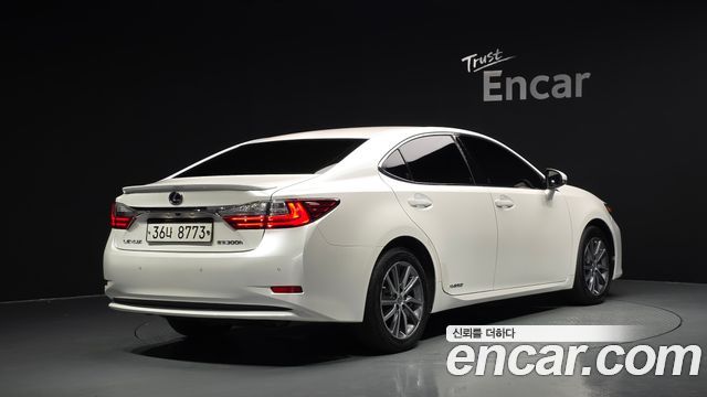 Lexus ES Supreme XV60 — пробег 114 287 км — фото 2 из 5