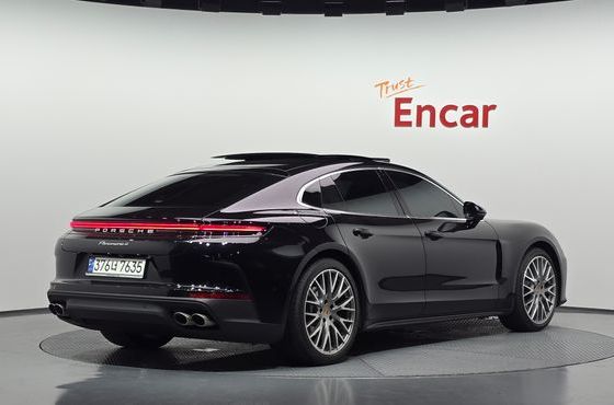 Porsche Panamera 2.9 AWD — пробег 3 855 км — фото 2 из 5