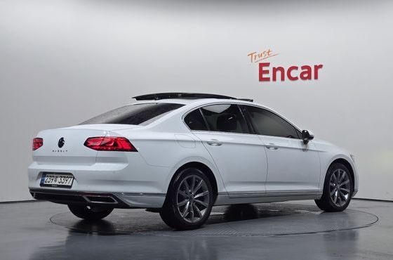 Volkswagen Passat 2.0 TDI Prestige — пробег 147 553 км — фото 2 из 5