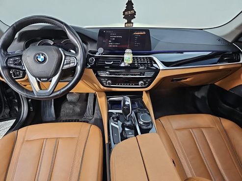 BMW 5-Series 520d Luxury Special Edition — пробег 210 000 км — фото 5 из 5