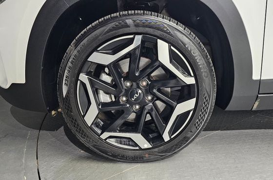 Kia Seltos Gasoline 1.6 Turbo 2WD Signature — пробег 4 186 км — фото 5 из 5