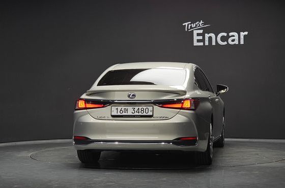 Lexus ES Executive — пробег 66 763 км — фото 4 из 5