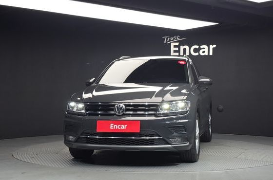 Volkswagen Tiguan 2.0 TDI Premium — пробег 228 528 км — фото 3 из 5