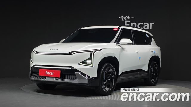 Kia EV5 Long Range 2WD Earth — пробег 865 км — фото 1 из 5