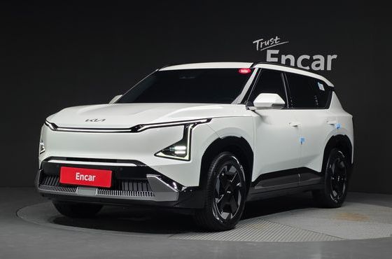 Kia EV5 Long Range 2WD Earth — пробег 865 км — фото 1 из 5