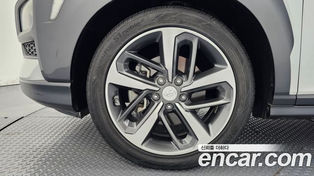 Hyundai Kona из Кореи Encar