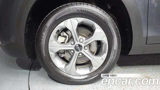 Kia Seltos из Кореи Encar