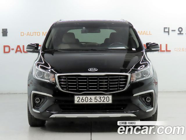 Kia Carnival 9-Seater Luxury — пробег 79 288 км — фото 2 из 5