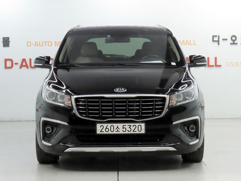 Kia Carnival 9-Seater Luxury — пробег 79 288 км — фото 2 из 5