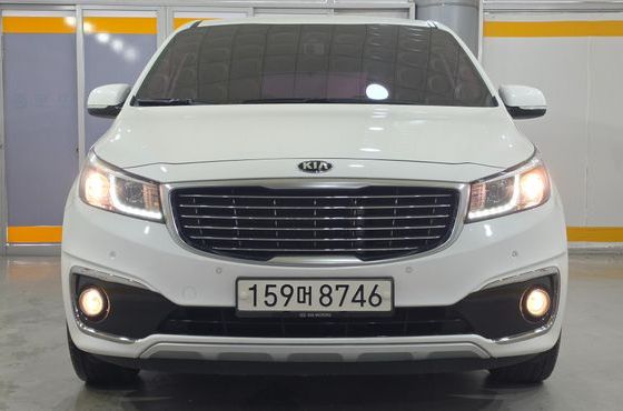 Kia Carnival 9-seater Luxury — пробег 155 996 км — фото 2 из 5