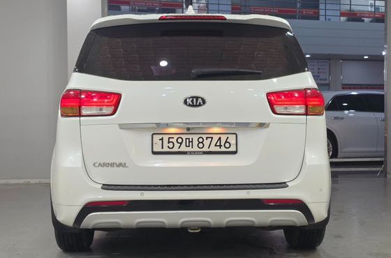 Kia Carnival 9-seater Luxury — пробег 155 996 км — фото 5 из 5