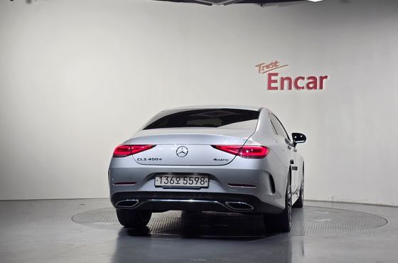 Mercedes-Benz CLS-Class CLS400d 4MATIC AMG Line — пробег 99 823 км — фото 4 из 5