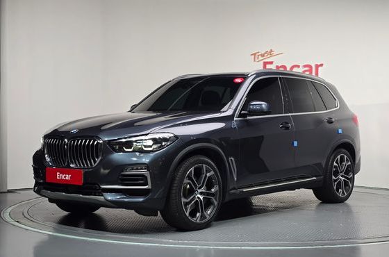 BMW X5 xDrive 40i xLine — пробег 139 402 км — фото 1 из 5