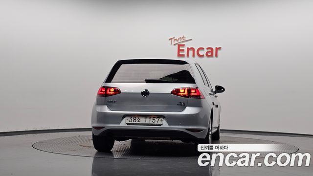 Volkswagen Golf из Кореи Encar