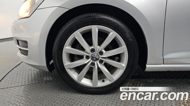 Volkswagen Golf из Кореи Encar