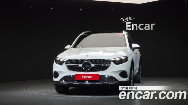 Mercedes-Benz GLC-Class GLC 300 4MATIC Avantgarde — пробег 4 326 км — фото 3 из 5