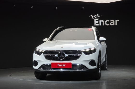 Mercedes-Benz GLC-Class GLC 300 4MATIC Avantgarde — пробег 4 326 км — фото 3 из 5
