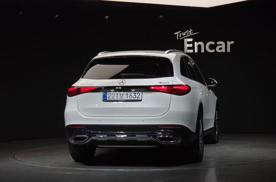 Mercedes-Benz GLC-Class GLC 300 4MATIC Avantgarde — пробег 4 326 км — фото 4 из 5