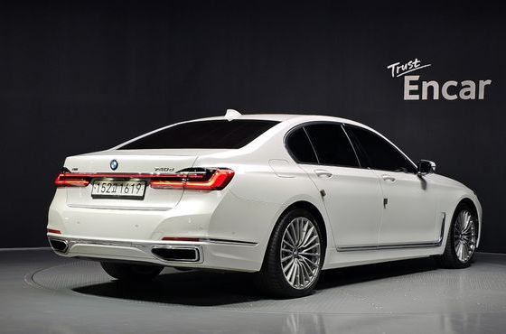 BMW 7-Series 740d xDrive Design Pure Excellence — пробег 160 431 км — фото 2 из 5