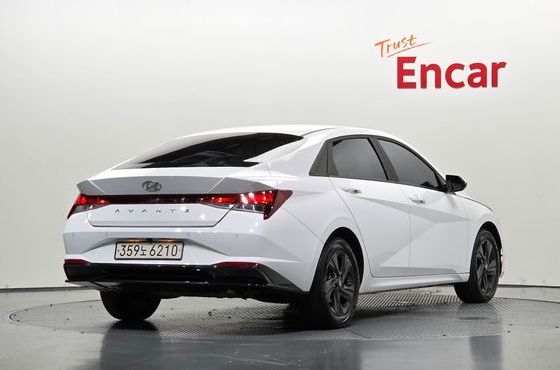 Hyundai AVANTE Smart — пробег 69 956 км — фото 2 из 5