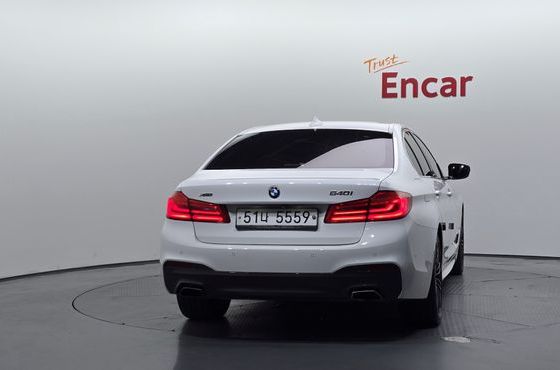 BMW 5-Series 540i xDrive M Sport Plus — пробег 119 590 км — фото 4 из 5