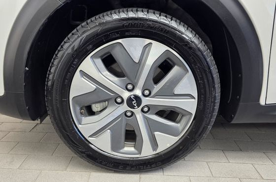 Kia Niro Prestige — пробег 127 617 км — фото 5 из 5