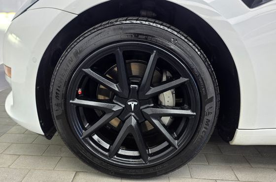 Tesla Model 3 Long Range AWD — пробег 80 133 км — фото 5 из 5