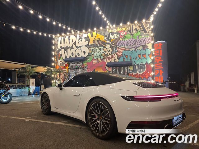 Porsche 911 Carrera S Cabriolet — пробег 4 000 км — фото 3 из 5