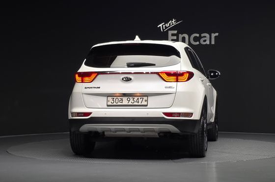 Kia Sportage Diesel 1.7 2WD Trendy — пробег 135 690 км — фото 4 из 5