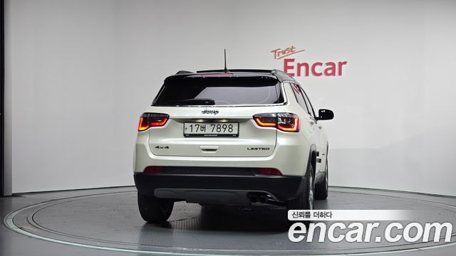 Jeep Compass из Кореи Encar