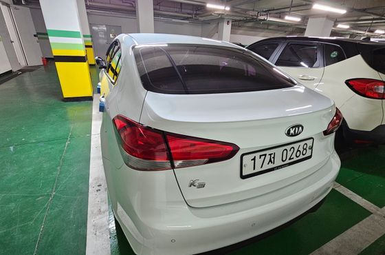 Kia K3 Deluxe — пробег 87 000 км — фото 2 из 3