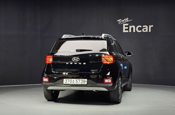 Hyundai Venue 1.6 Modern — пробег 14 959 км — фото 4 из 5