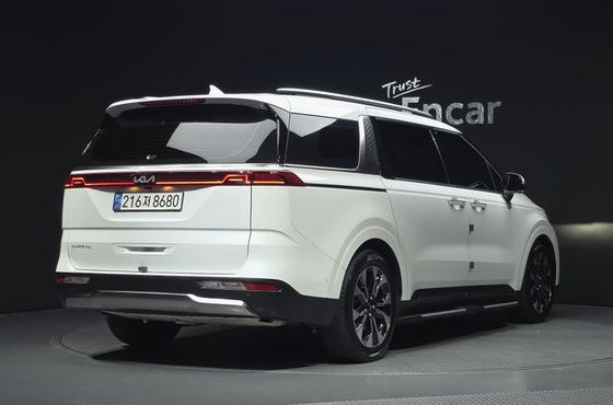 Kia Carnival Gasoline 7-Seater Signature — пробег 177 962 км — фото 2 из 5