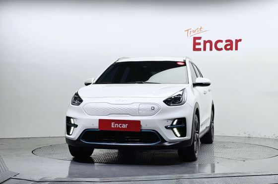 Kia Niro Noblesse — пробег 90 492 км — фото 3 из 5