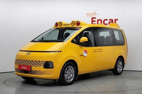 Hyundai Staria L3.5 Kinder Safety Car 11-Seater — пробег 84 749 км — фото 1 из 5