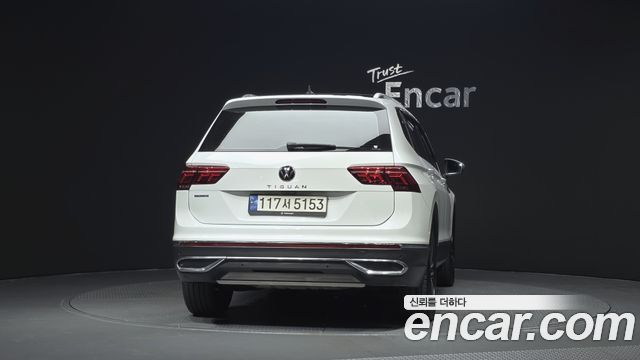 Volkswagen Tiguan 2.0 TSI Prestige — пробег 143 358 км — фото 4 из 5