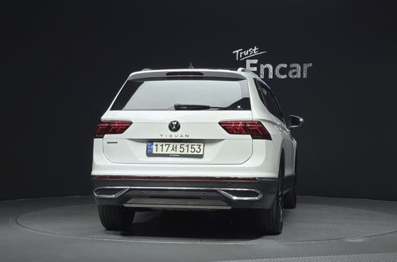 Volkswagen Tiguan 2.0 TSI Prestige — пробег 143 358 км — фото 4 из 5