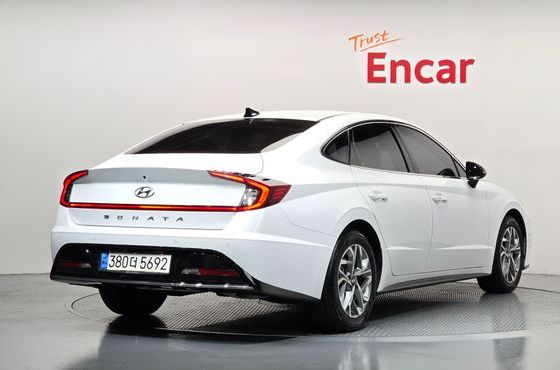 Hyundai Sonata 2.0 Premium Plus — пробег 30 696 км — фото 2 из 5