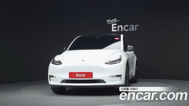 Tesla Model Y Standard Range RWD — пробег 79 269 км — фото 3 из 5