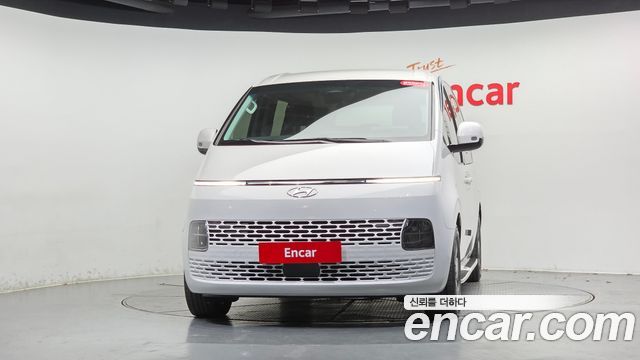 Hyundai Staria L3.5 Tourer 11-Seater Modern — пробег 26 140 км — фото 3 из 5