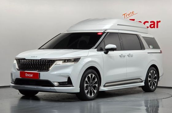 Kia Carnival Gasoline 7-Seater Hi-Limousine Signature — пробег 8 962 км — фото 1 из 5