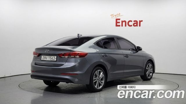 Hyundai AVANTE из Кореи Encar