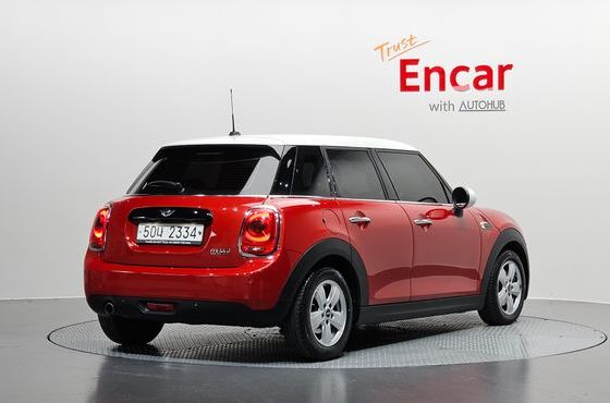 Mini Cooper 5Door Standard 3rd — пробег 91 682 км — фото 2 из 5