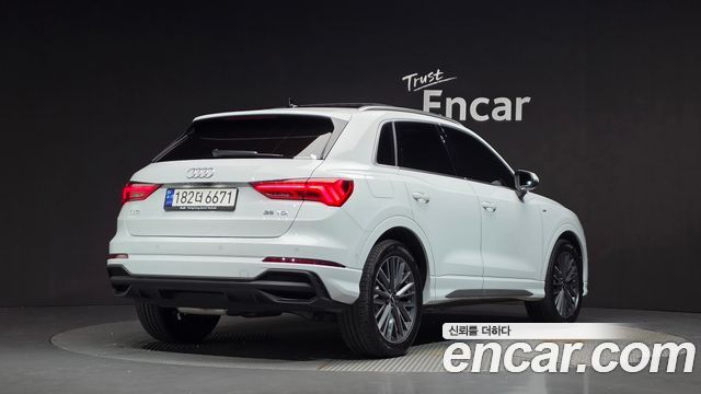 Audi Q3 35 TDI Premium — пробег 13 881 км — фото 2 из 5