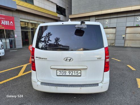 Hyundai Starex Wagon 11-Seater Smart — пробег 86 750 км — фото 3 из 5